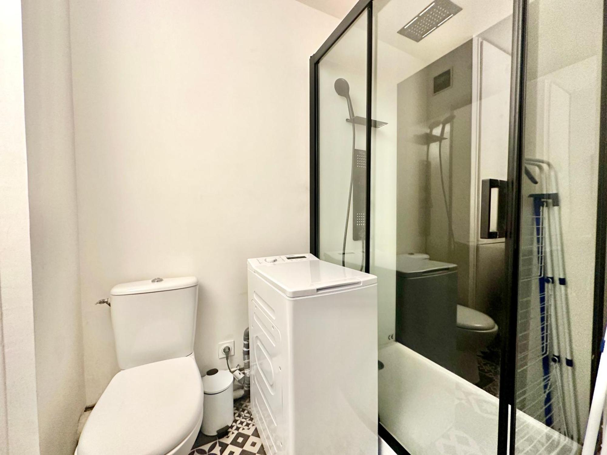 Le Peri T2 Entierement Renove Avec Balcon Appartement *
